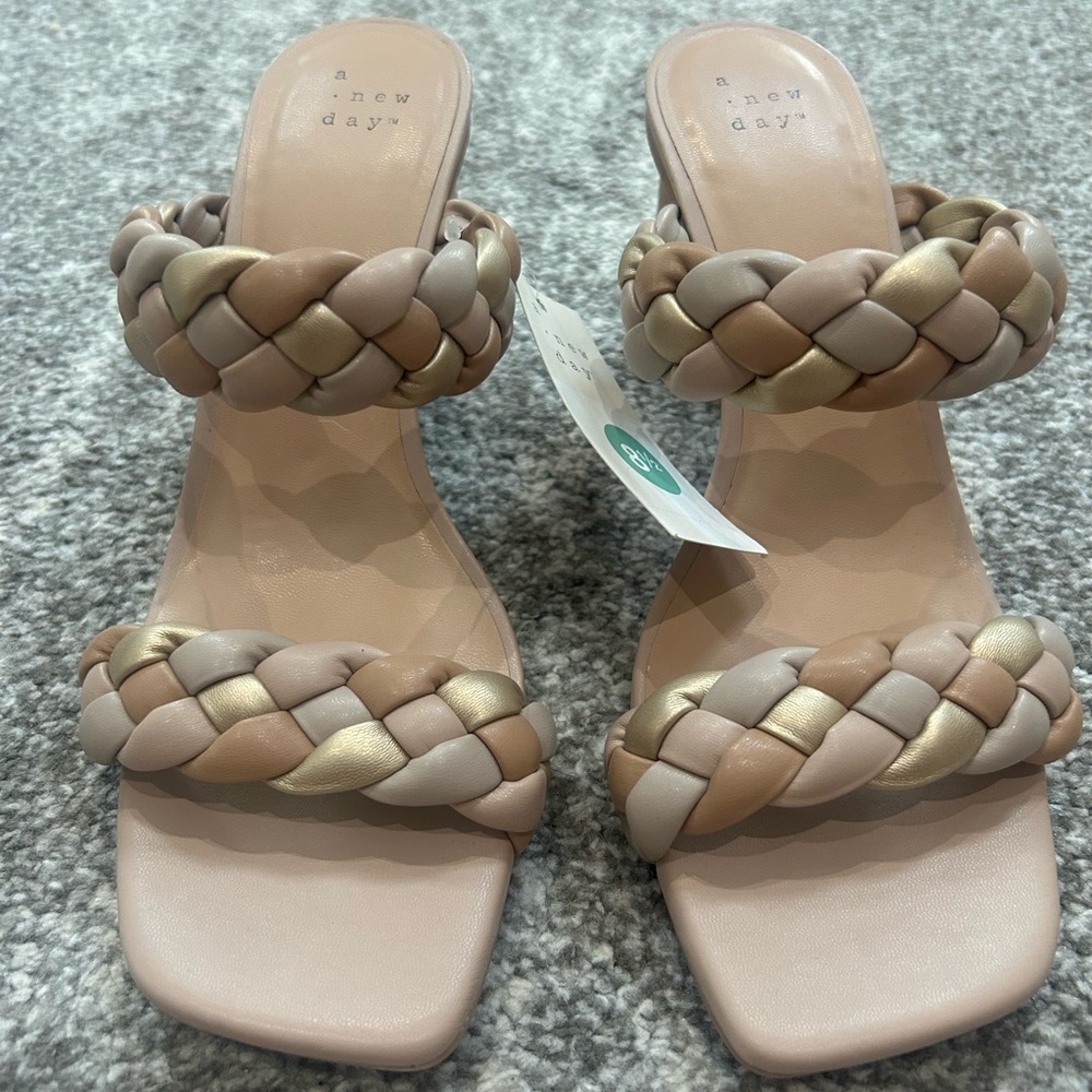 a new day heels size 8 1/2